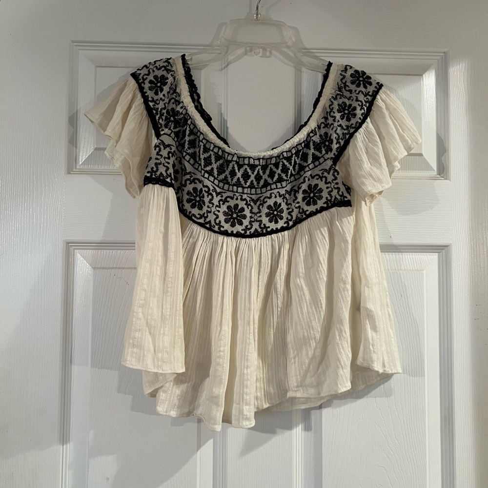 american eagle off the shoulder top